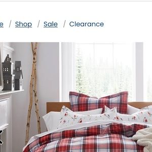 Like new 100% cotton 5oz brushed flannel duvet cover and shams.